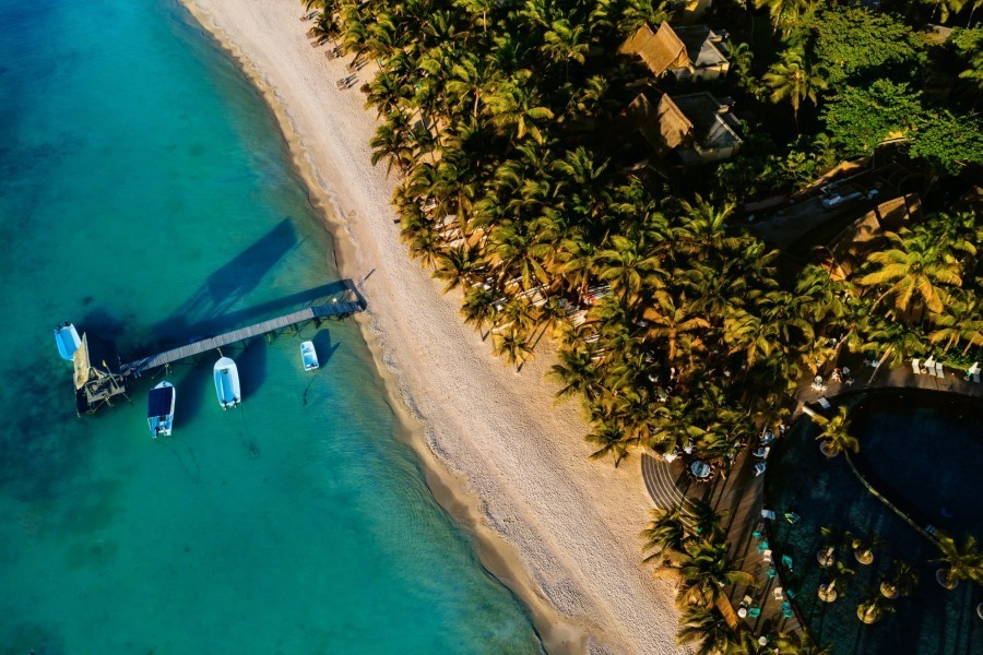 Plage du Bouchon : Calme et nature au sud de l'île